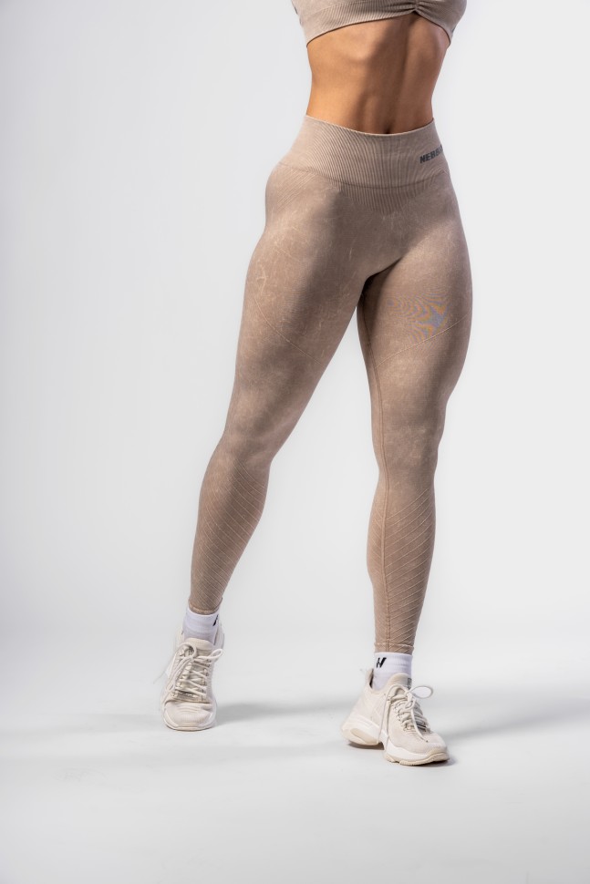 Леггинсы Nebbia High Waisted Push-Up Leggings TOTALLY SEAMLESS 303 Cream в Москве в Москве