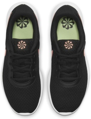 Кроссовки Nike Tanjun DJ6257-001