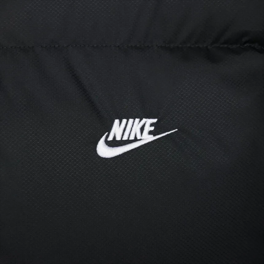 Куртка NIKE M NK CLUB PUFFER JKT FB7368-010 в Москве  в Москве 
