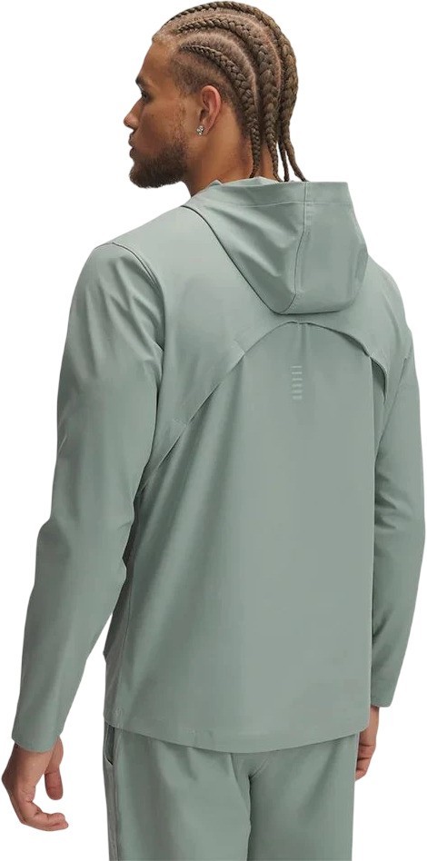 Ветровка Under Armour UA OutRun the STORM Jacket 1376794-348 в Москве  в Москве 