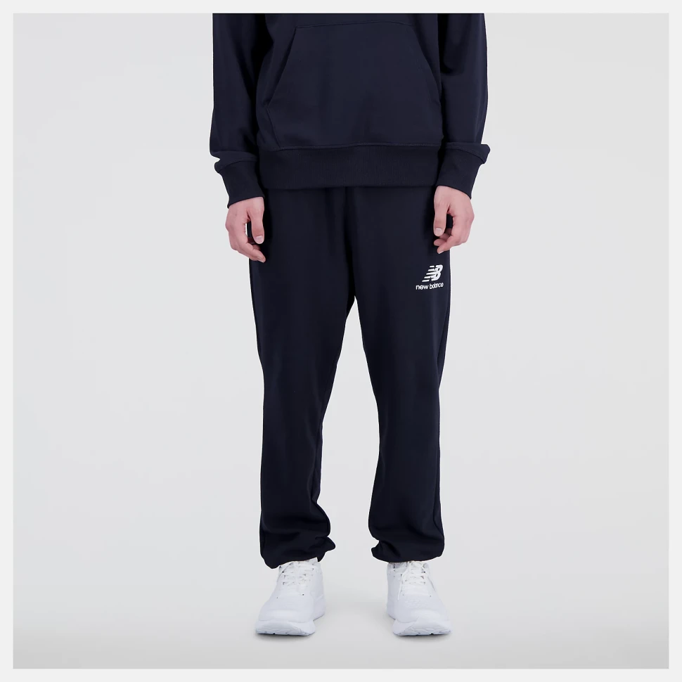 Брюки New Balance Essentials Stacked Logo French Terry Sweatpant MP31539-BK в Москве  в Москве 