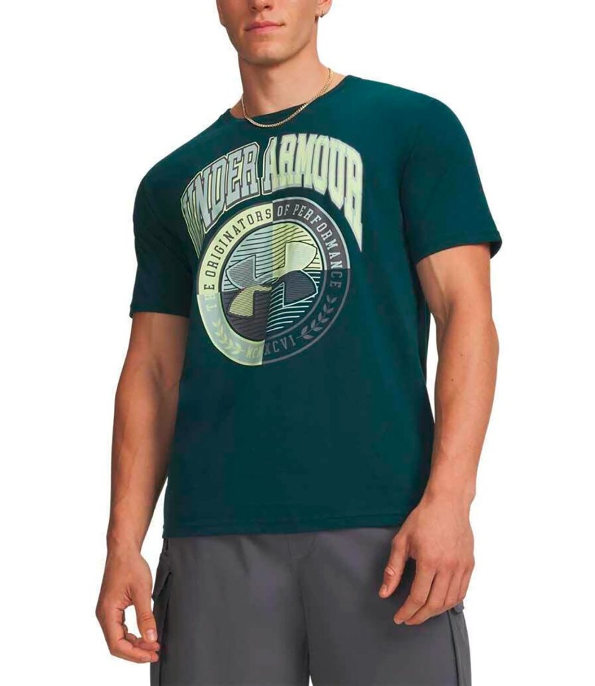 Футболка Under Armour UA M VARSITY CREST SS 6009249-919 в Москве  в Москве 