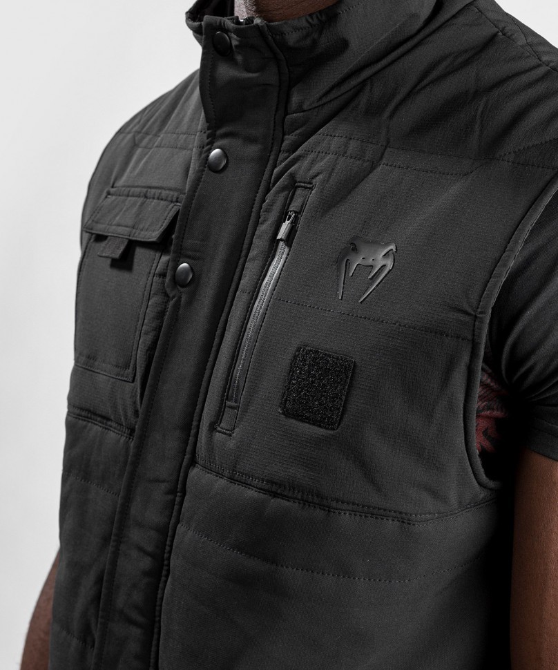 Жилет Venum Altitude Black 05499 в Москве  в Москве 