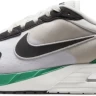 Кроссовки Nike Air Max Solo DX3666-102