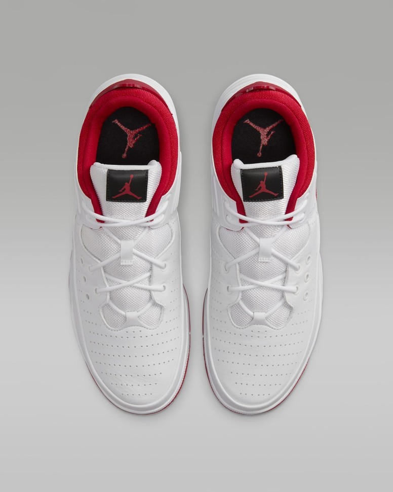 Кроссовки Nike Jordan Max Aura 5DZ4353-106 в Москве  в Москве 