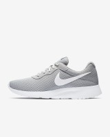 Кроссовки Nike Tanjun 812654-010 SR 812654-010 в Москве  в Москве 