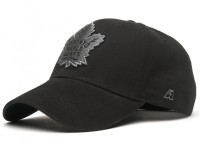 Бейсболка ATRIBUTIKA & CLUB Toronto Maple Leafs, черн. 31598 в Москве  в Москве 