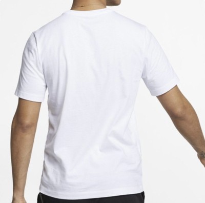 Футболка Nike Sportswear AR5005-101