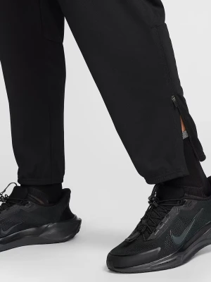 Брюки Nike M NK DF CHALLENGER KNIT PANT HJ3590-010