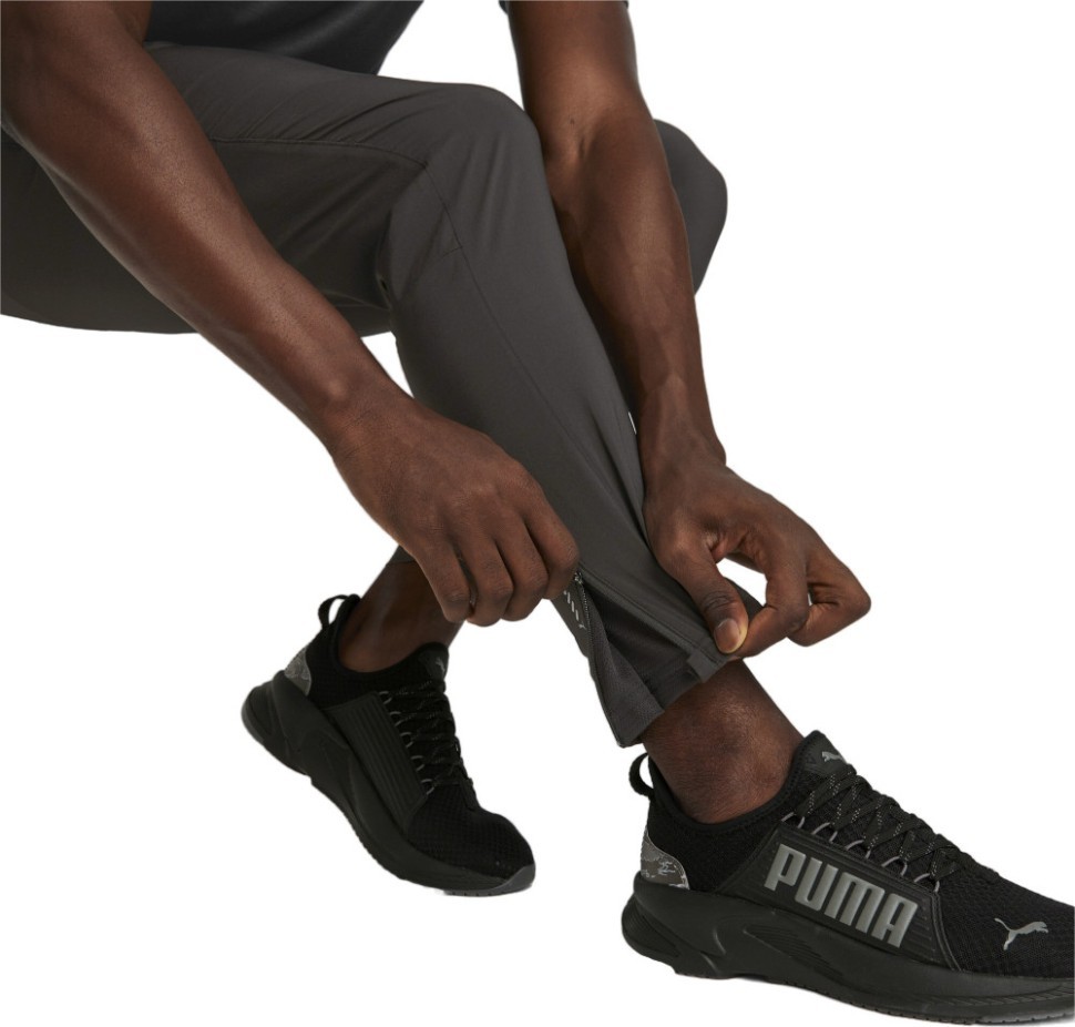 Брюки Puma RUN FAVORITE TAPERED PANT M 52316201 в Москве  в Москве 