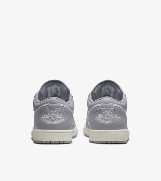 Кроссовки Nike Air Jordan 1 Low Vintage Stealth Grey Men's 553558-053 в Москве  в Москве 
