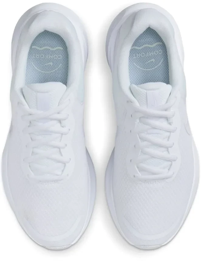 Кроссовки Nike W Nike Revolution 7 FB2208-100 в Москве  в Москве 