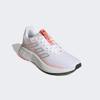 Кроссовки Adidas RUNTHEWORLD GX0570 в Москве  в Москве 