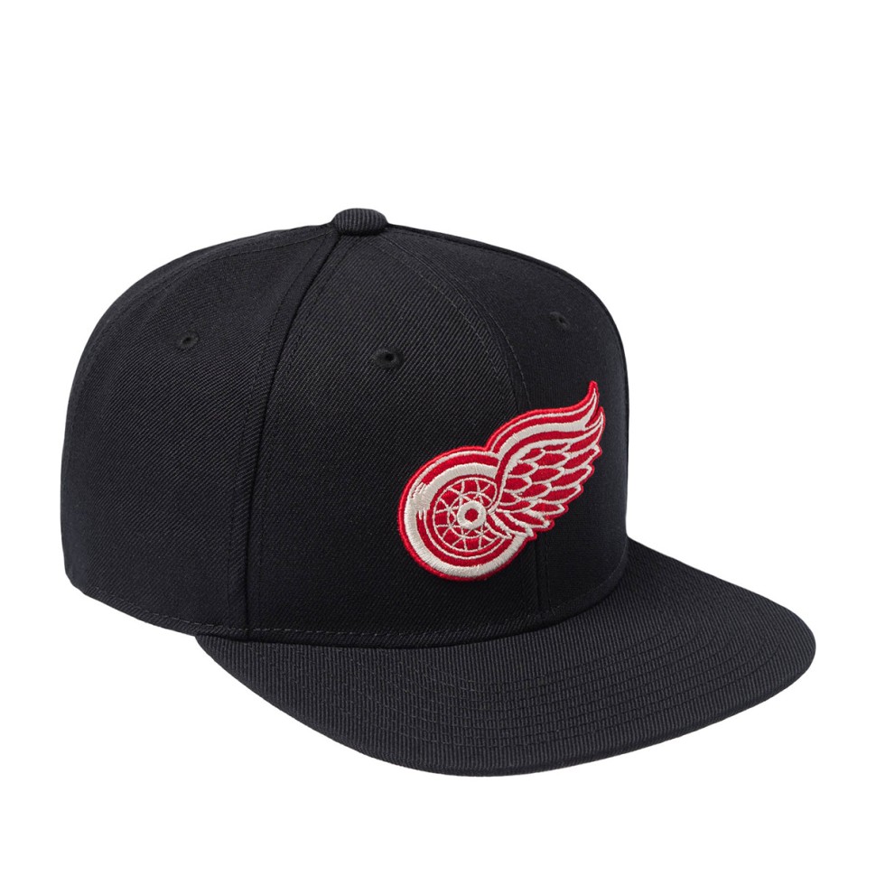Бейсболка AMERICAN NEEDLE 21006A-DRW Detroit Red Wings Archive 400 NHL (черный) 06-854-09-00 в Москве в Москве