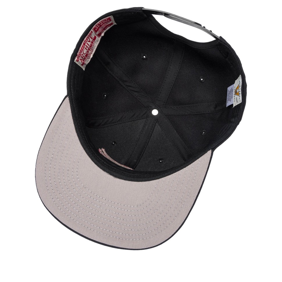 Бейсболка AMERICAN NEEDLE 21006A-DRW Detroit Red Wings Archive 400 NHL (черный) 06-854-09-00 в Москве в Москве