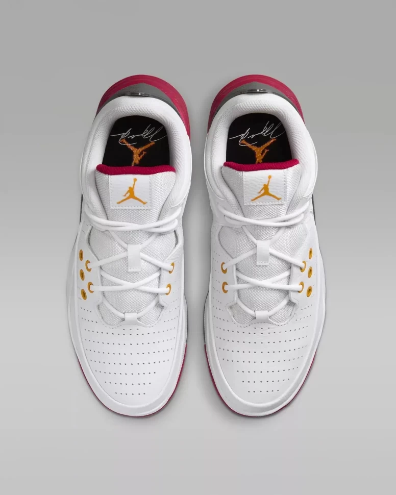Кроссовки Nike Кроссовки Air Jordan MAX AURA 5 DZ4353-160 в Москве  в Москве 