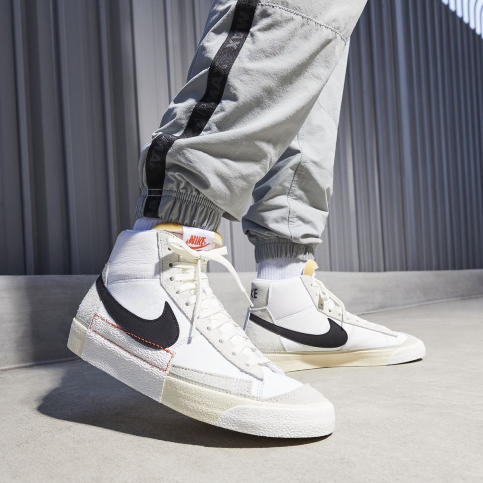 Кроссовки Nike Blazer Mid '77 Pro Club White Light Bone Black DQ7673-100 в Москве  в Москве 