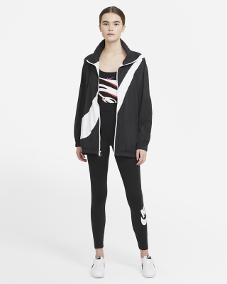 Тайтсы Nike Sportswear Essential CZ8528-010