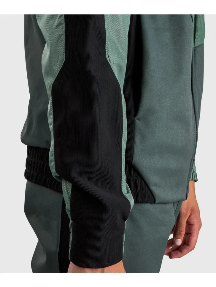Ветровка спортивная Venum Laser 3.0 Black/Khaki 06419 в Москве  в Москве 