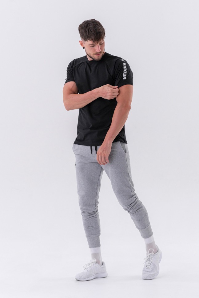 Футболка Nebbia Sporty Fit T-shirt “Essentials” 326 Black в Москве  в Москве 