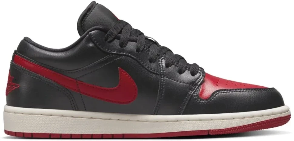 Кроссовки Nike Air Jordan 1 Low Bred Sail DC0774-061 в Москве  в Москве 