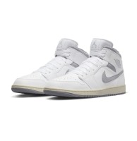 Кроссовки Nike Air Jordan 1 Mid Neutral Grey 554724-135 в Москве  в Москве 