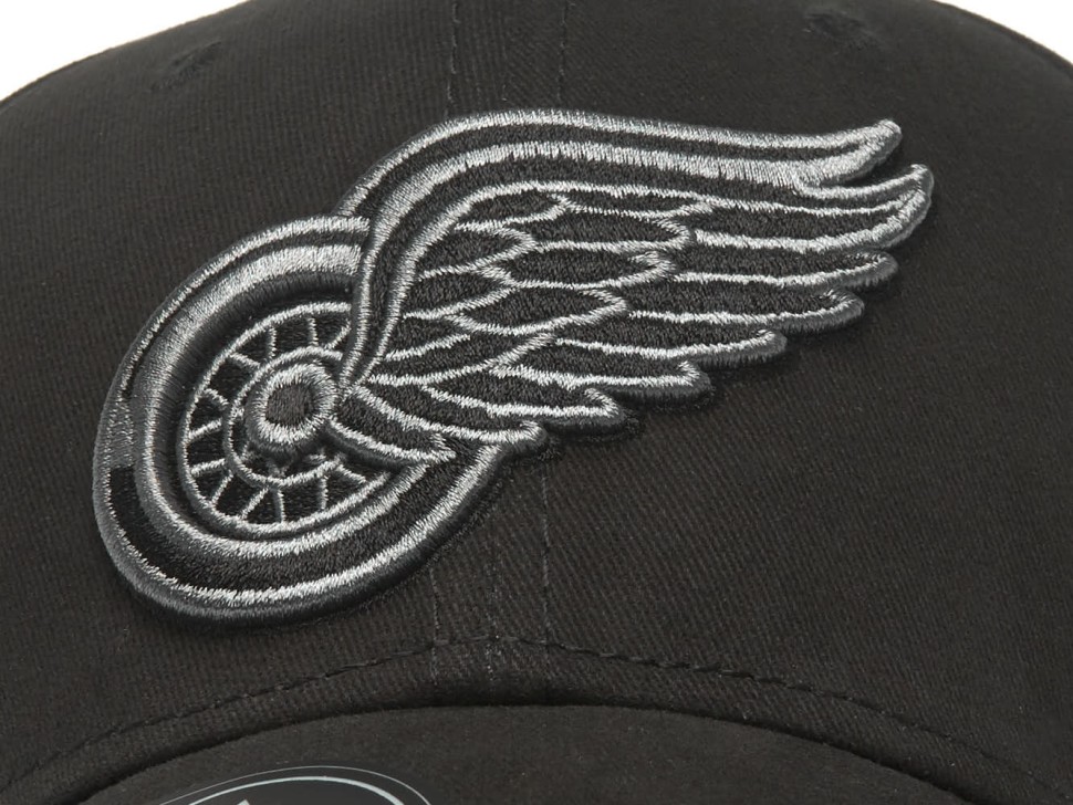 Бейсболка ATRIBUTIKA & CLUB Detroit Red Wings, черн. 31610 в Москве  в Москве 