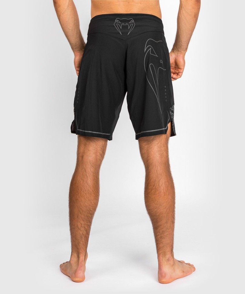 Шорты Venum Light 4.0 Fightshort - Black/Bronze ven04263-137 в Москве  в Москве 