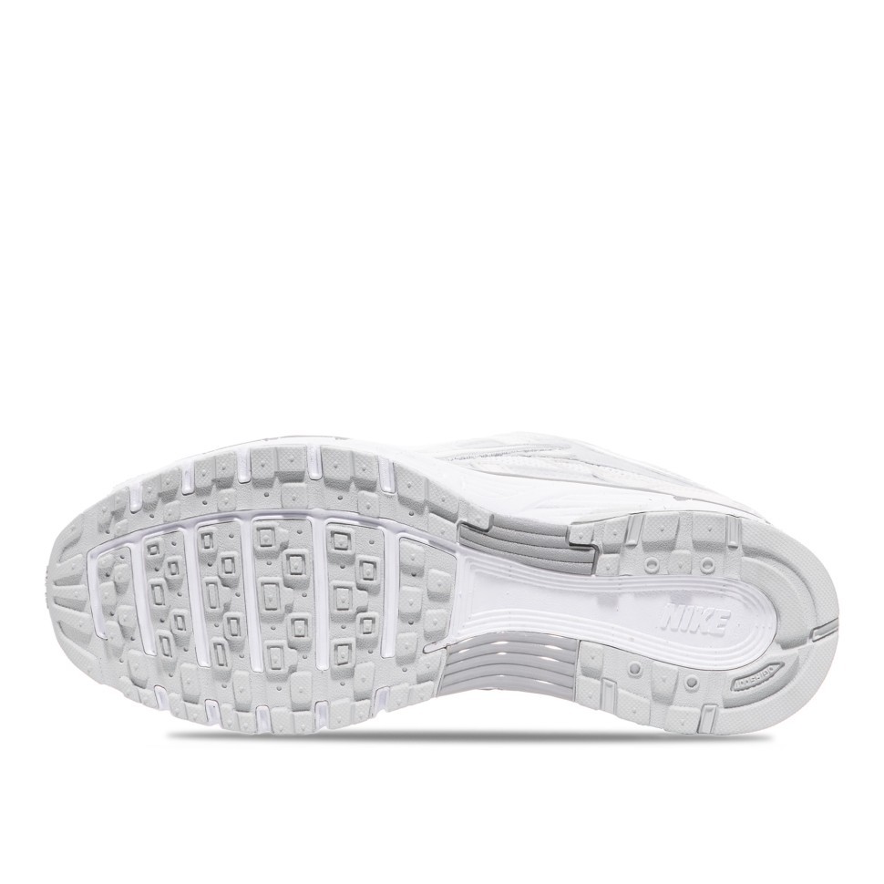 Кроссовки Nike WMNS NIKE P-6000 FV6603-101 в Москве  в Москве 