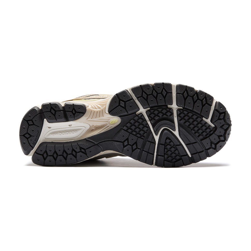 Кроссовки New Balance 1906 U1906RCC в Москве  в Москве 