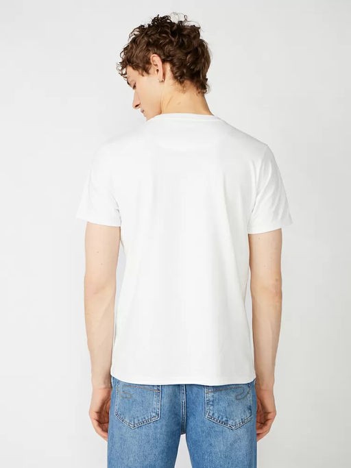 Футболки Lee Cooper MT2A122234BSLC1/WH в Москве  в Москве 