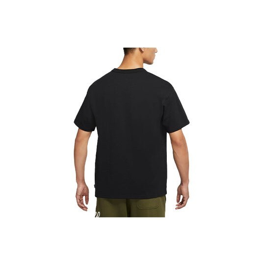 Футболка Nike Sportswear Premium Essentials DO7393-010 в Москве 