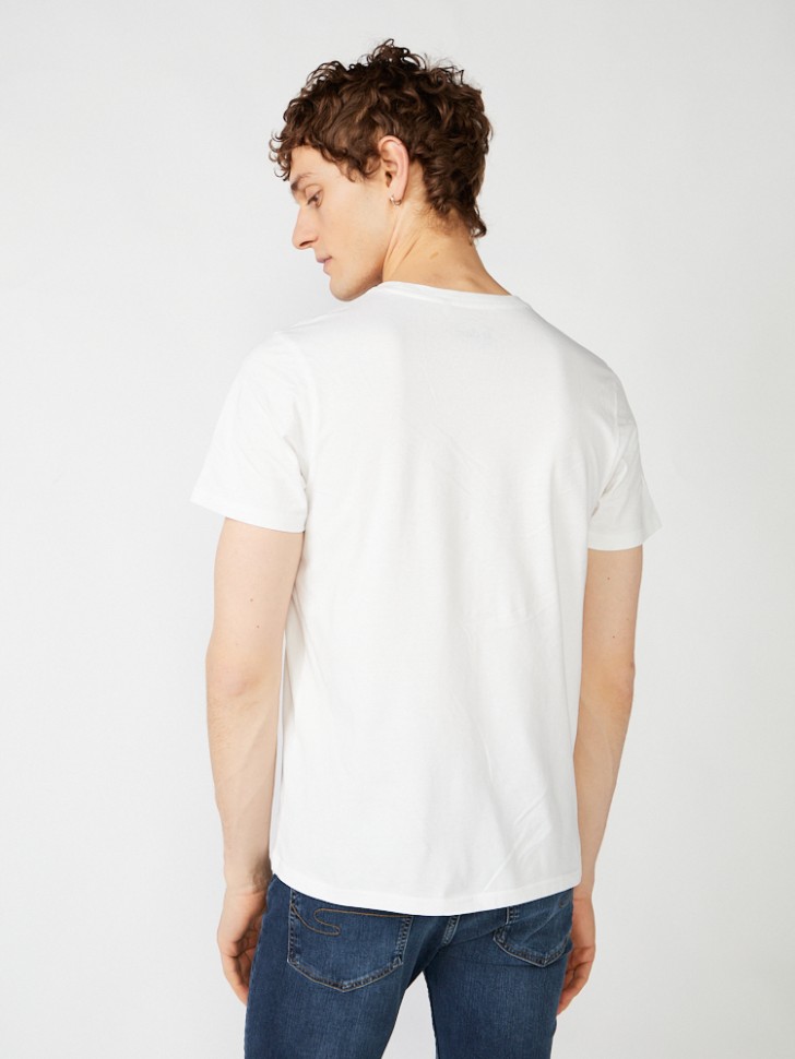 Футболки Lee Cooper MT2A122252BSLC1/WHT в Москве  в Москве 