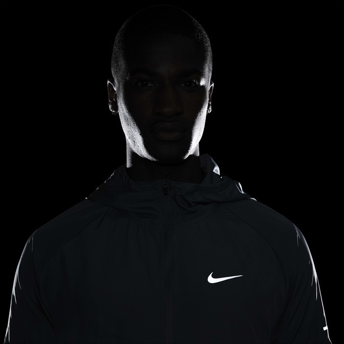 Ветровка Nike M NK RPL MILER JKT DD4746-084 в Москве  в Москве 