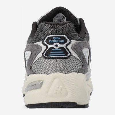 Кроссовки New Balance 725 ML725CK