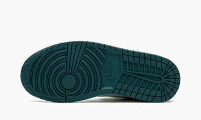 Кроссовки Nike Air Jordan 1 Mid SE DZ3745-300