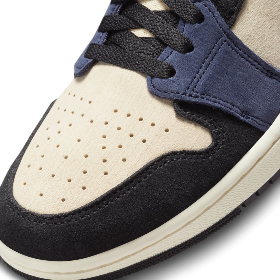 Кроссовки Nike Air Jordan 1 Zoom Air CMFT 2 DV1305-104 в Москве  в Москве 