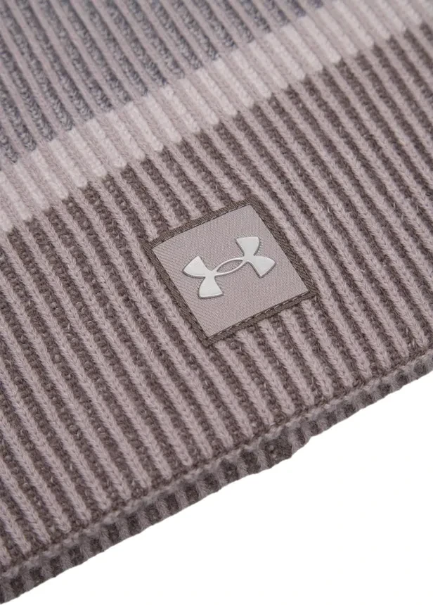 Шапка Under Armour Launch Reflective Beanie 1386648-015 в Москве  в Москве 