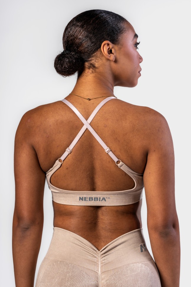 Топ Nebbia Medium-Support Sports Bra TOTALLY SEAMLESS 305 Cream в Москве в Москве