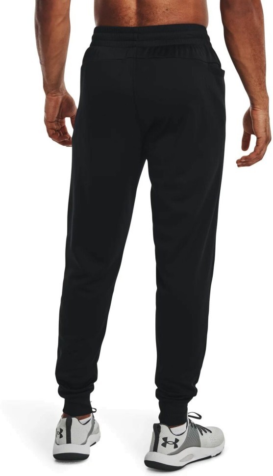 Брюки Under Armour UA Armour Fleece Joggers-BLK 1373362-001 в Москве  в Москве 