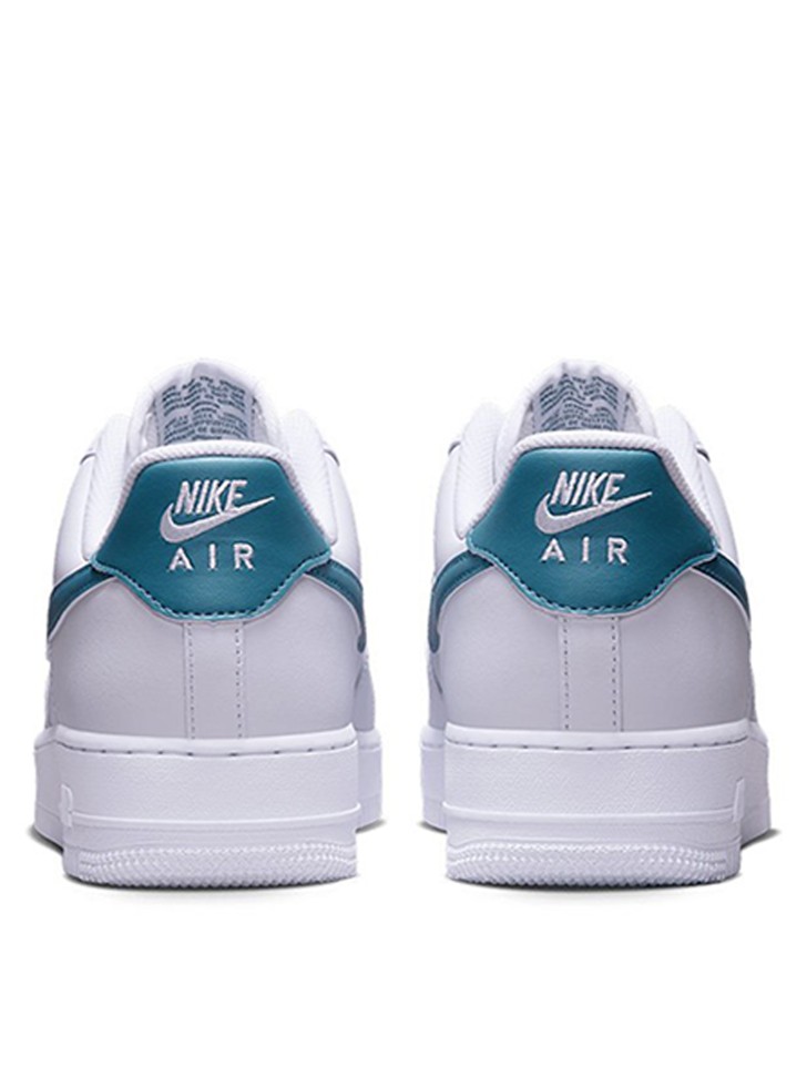 Кроссовки NIKE AIR FORCE 1 '07 ESS FJ4146-114 в Москве в Москве