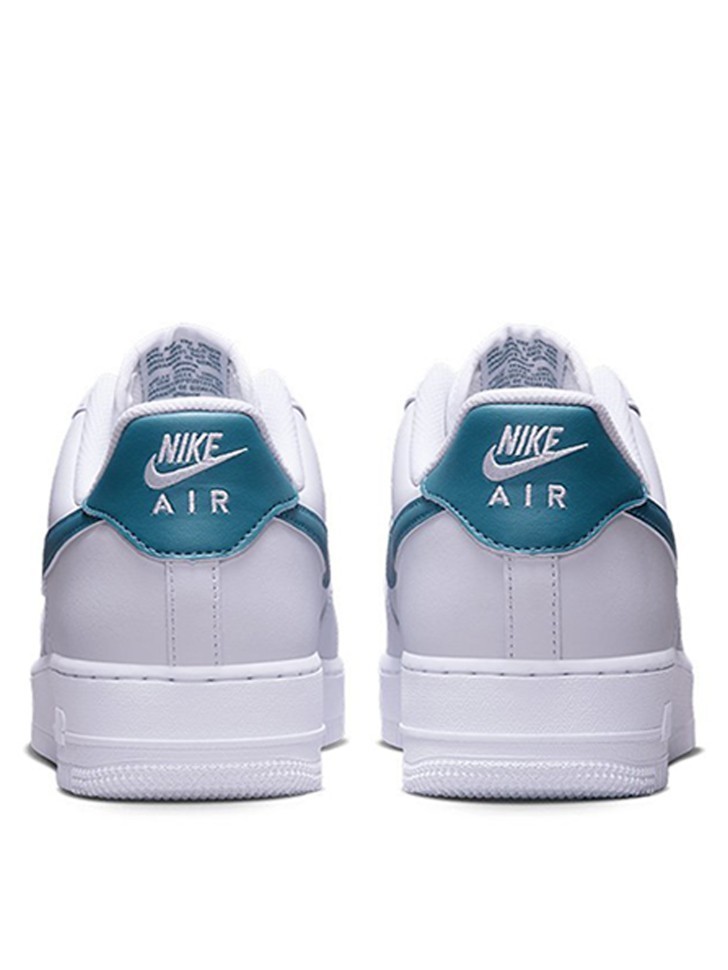 Кроссовки NIKE AIR FORCE 1 '07 ESS FJ4146-114 в Москве  в Москве 