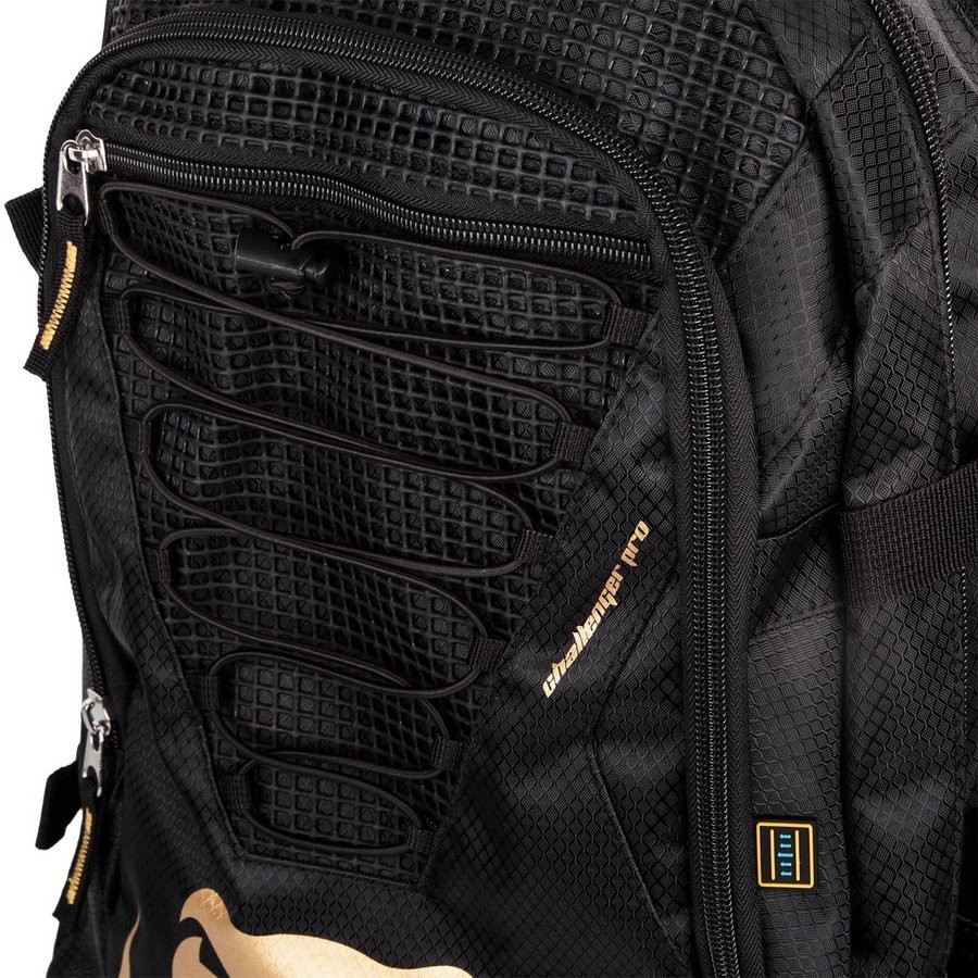 Рюкзак Venum Challenger Pro Black/Gold 00453 в Москве  в Москве 